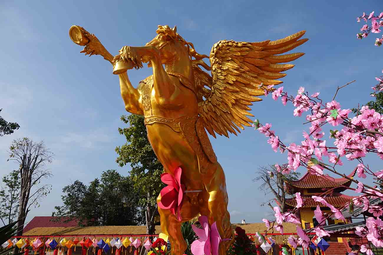 Horse mascot at Pho Do Pagoda. Photo: Tran Tuan.