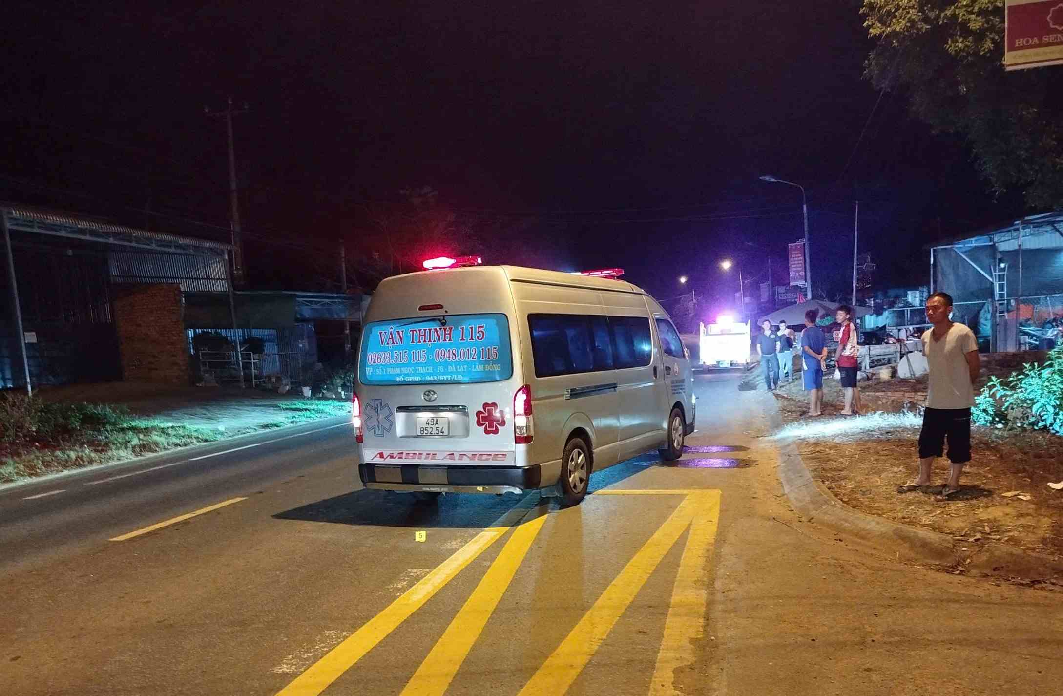 Scene of the ambulance accident hitting a pedestrian to death. Photo: Hai Duong