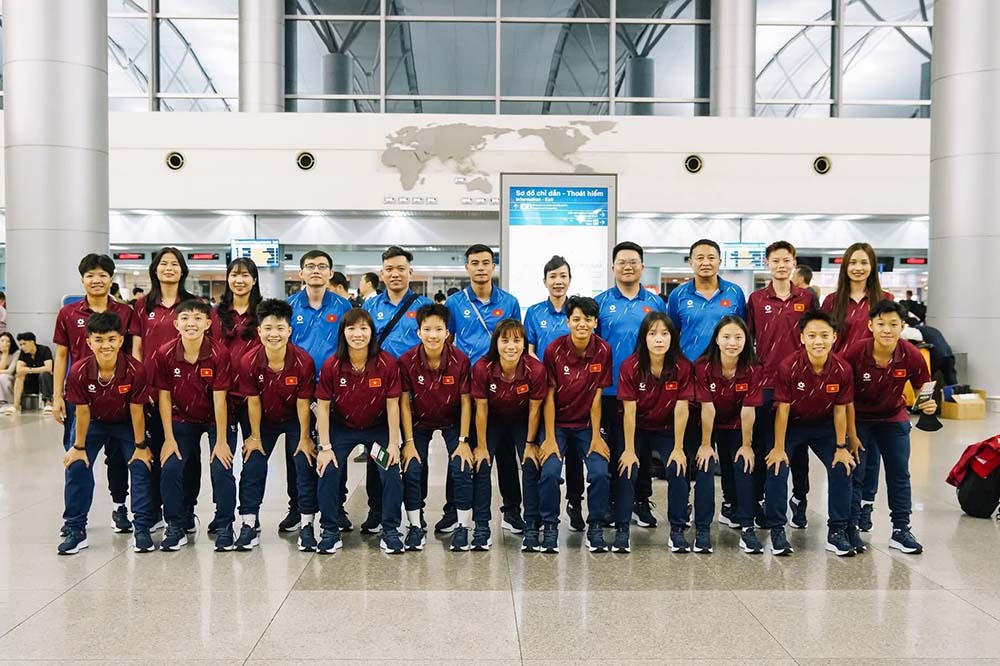 Vietnamese women's futsal team departs for Japan for training to prepare for the Southeast Asian women's futsal tournament. Photo: Quoc Khanh