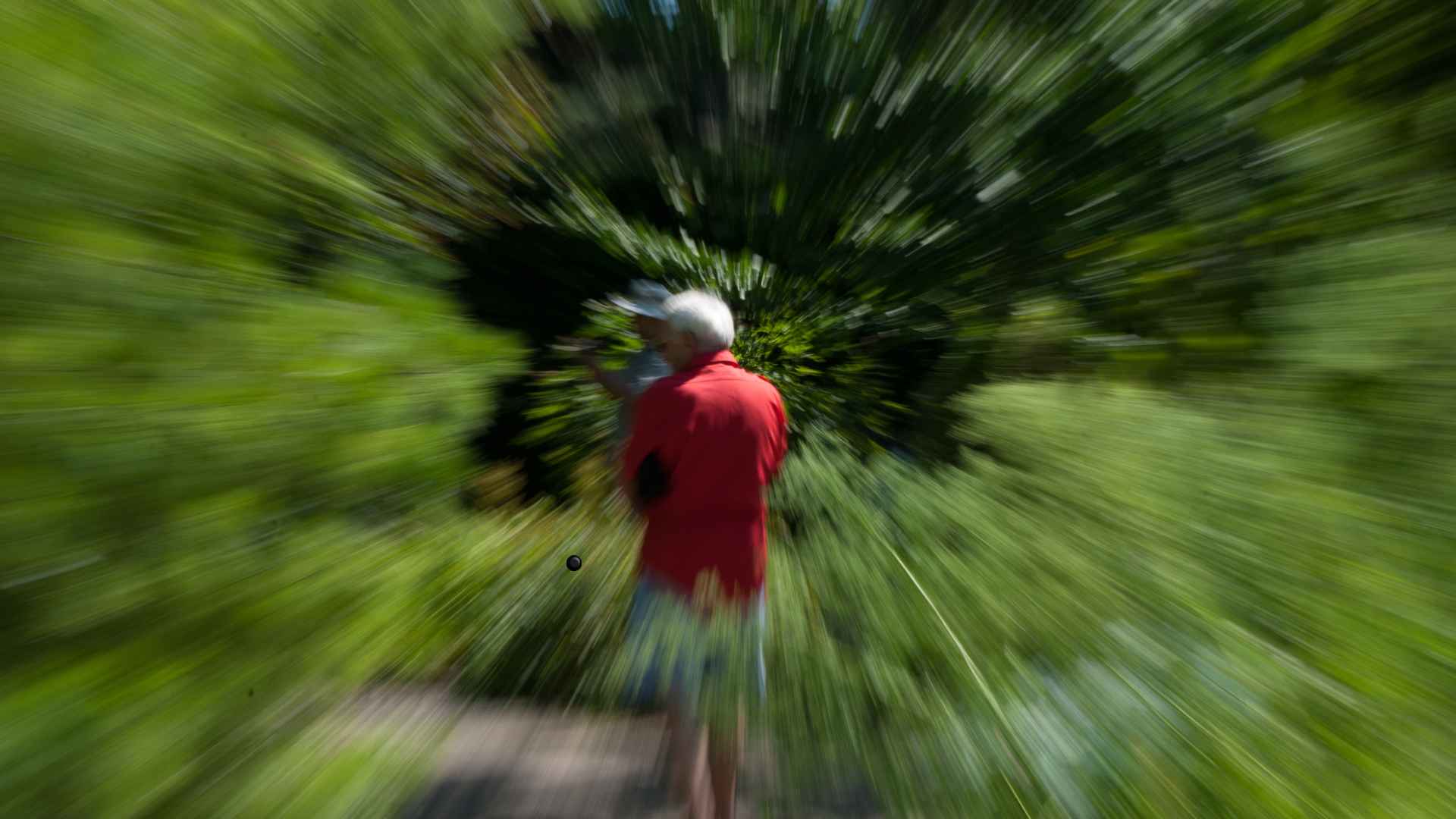 Severe dizziness needs to be examined early for doctors to intervene and treat in time. Illustrative photo: BVND115