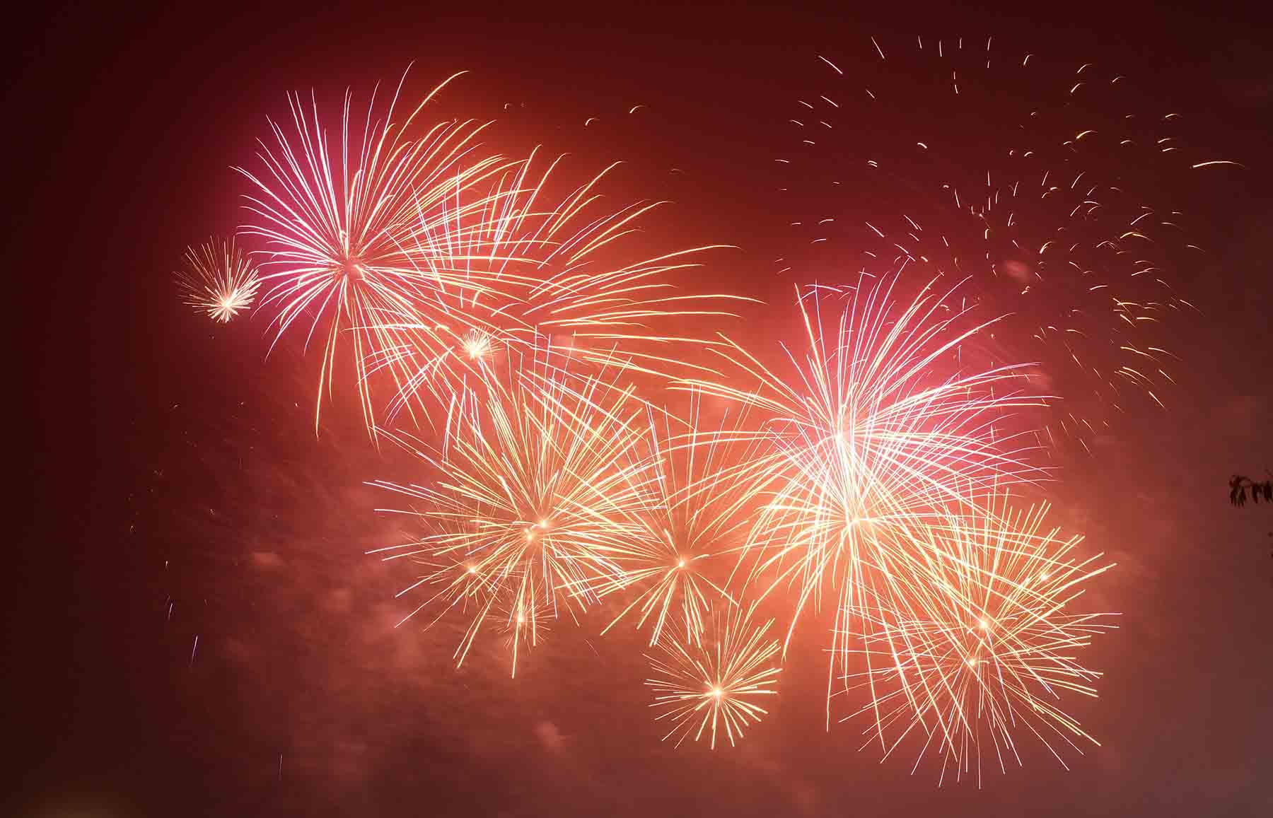 TPHCM tổ chức bắn pháo hoa ở khu vực Trung tâm Thành phố mới, phường Bình Dương. Ảnh: Hữu Chánh