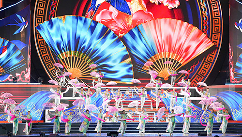 Hai Phong arranges 9 parking spots to watch art programs and fireworks on New Year's Eve. Photo: Hai Phong e-Portal