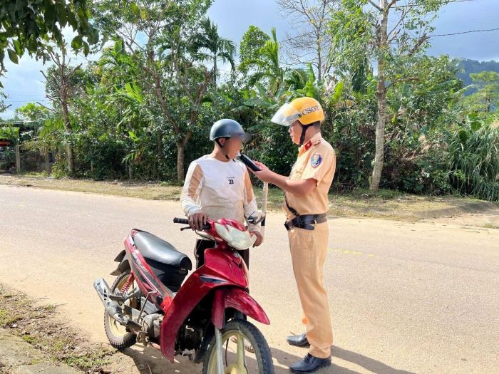 다낭, 설 연휴 첫 이틀 동안 음주 운전 위반 201건 처리. 사진: CATP