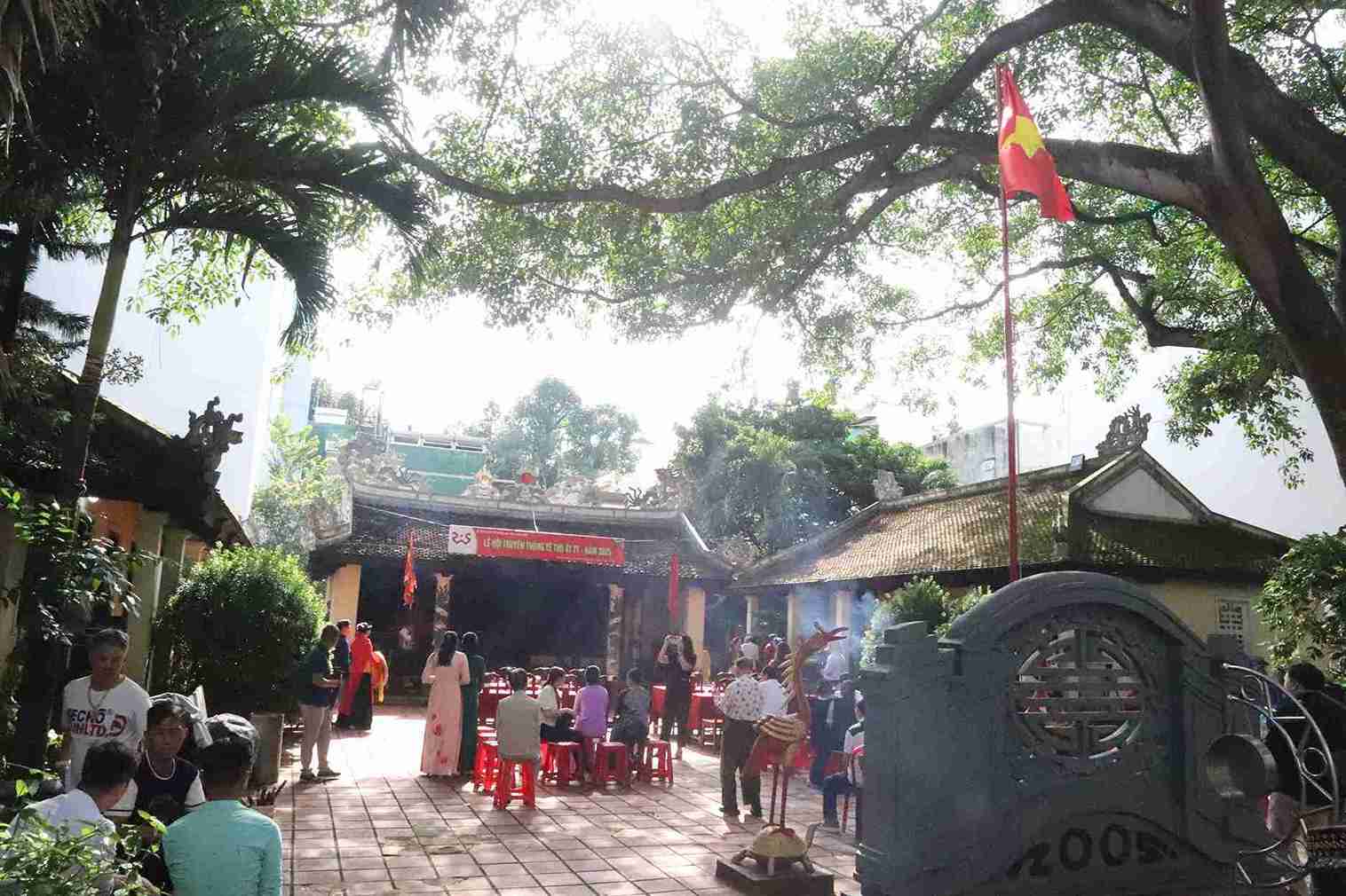 Functional agencies of Dak Lak province are making efforts to awaken and develop the traditional cultural values of the national relic - Lac Giao communal house. Photo: Bao Trung