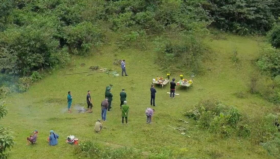 Lễ cúng Giang sơn là dịp trả lễ, cầu bình an cho người dân. Ảnh: Tăng Nguyễn