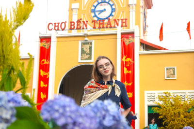 Olga is excited to check-in at iconic places in Ho Chi Minh City when celebrating Vietnamese Tet. Photo: NVCC