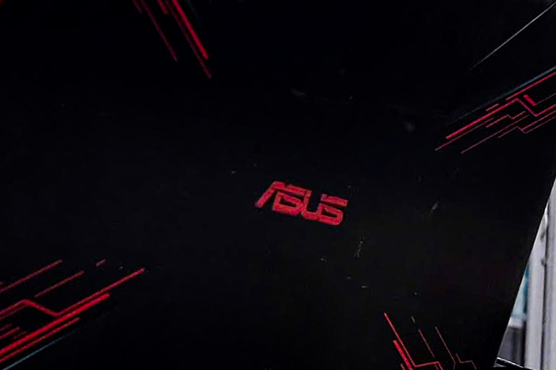 The ban from the German court prevents Acer and ASUS from importing new devices, creating a risk of supply shortage if the dispute prolongs. Photo: Cat Tien