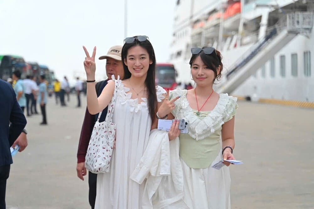 Cảng tàu khách quốc tế Hạ Long