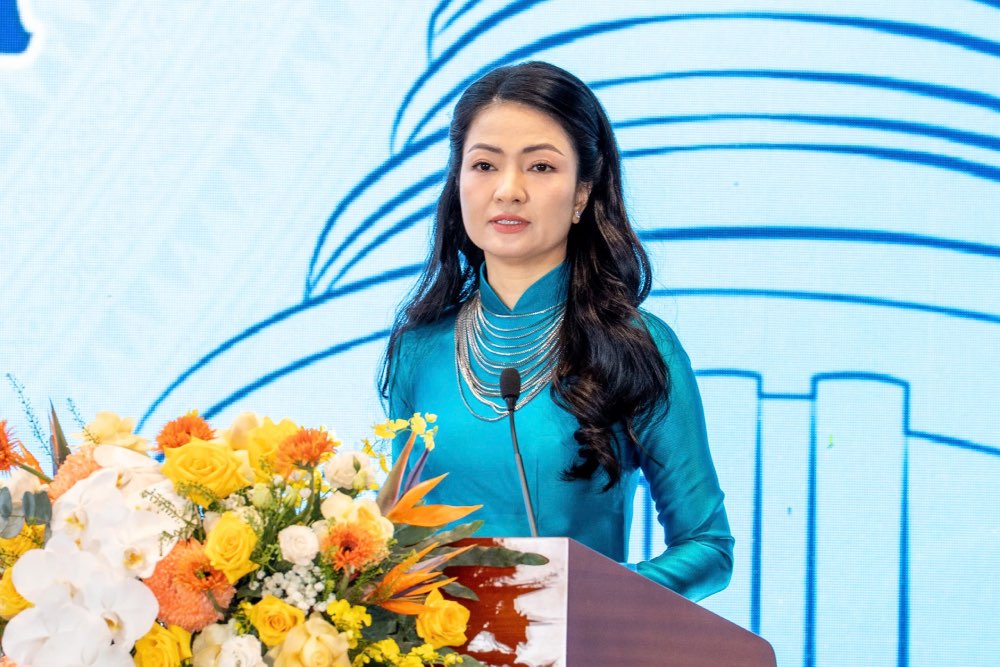 Ms. Nguyen Khanh Chi - Standing Vice President of the Vietnam Bank Union. Photo: Song Huu