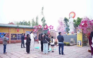 Chùa Phúc Lạc đón hàng vạn người du xuân đầu năm 2026