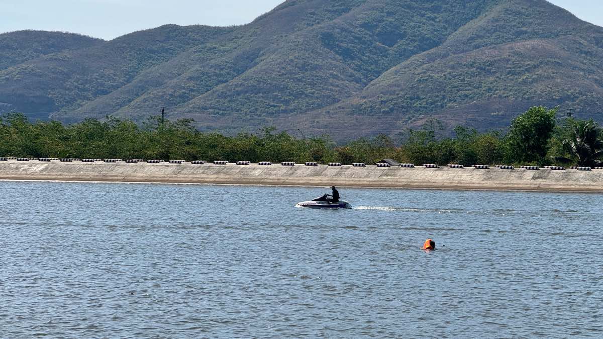 After many hours of searching for 2 missing people at a dike in Lam Dong, a body has been found.