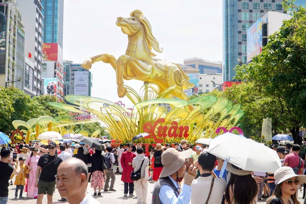 Southern weather with strong sunshine. Photo: Anh Tu