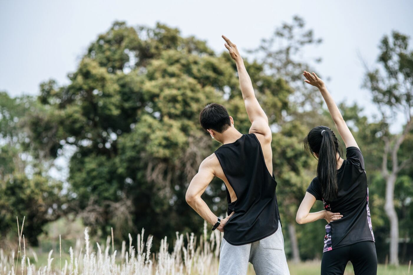 Exercising with your partner not only helps reduce the risk of cardiovascular disease but also increases bonding. Photo: Thuy Duong