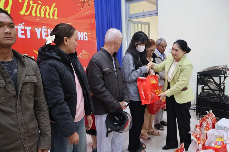 Lâm Đồng ra mắt mô hình “Kết nối hỗ trợ hộ nghèo, hộ khó khăn” với nhiều hoạt động ý nghĩa, thiết thực. Ảnh Lâm Đức