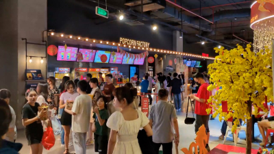 Audiences flock to theaters, the Tet movie market still proves its strong appeal.