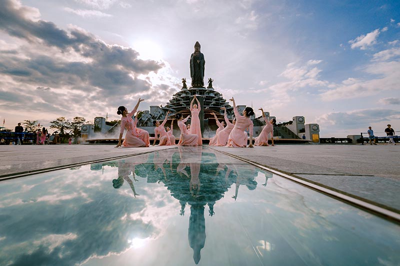 Du khách sẽ được thưởng thức nhiều chương trình nghệ thuật trong dịp Tết. Ảnh: Chi Chi