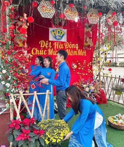 The first prize-winning work of the photo contest organized by the Trade Union and Youth Union of Hanoi Textile and Garment Joint Stock Corporation. Photo: Grassroots Trade Union