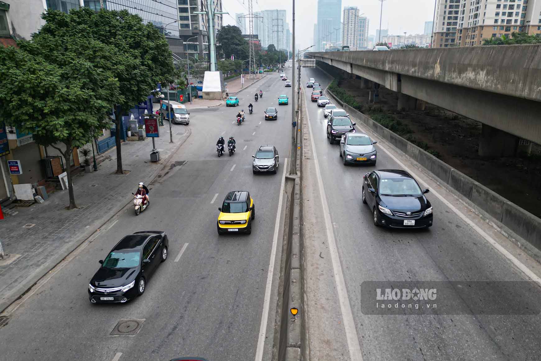 Dự báo đến cuối tuần, khi kỳ nghỉ Tết khép lại, lượng phương tiện từ các tỉnh đổ về Thủ đô sẽ tăng mạnh, áp lực giao thông tại các cửa ngõ dự kiến sẽ rất lớn.