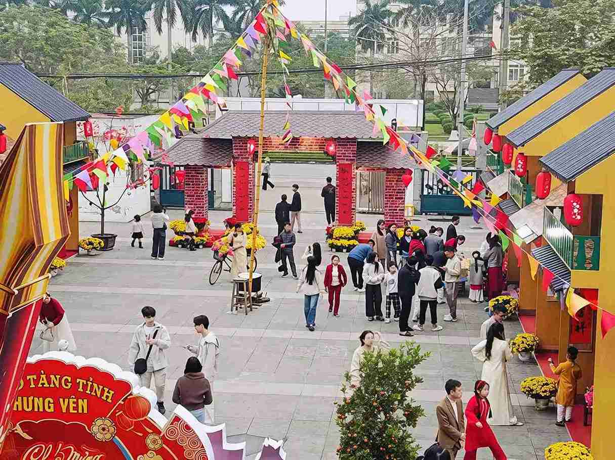 Rộn ràng mùng 3 Tết ở Bảo tàng Hưng Yên. Ảnh: Bảo tàng Hưng Yên