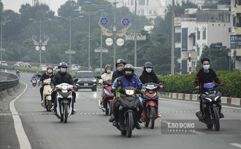 Hanoi weather forecast with fog in the early morning, cold weather. Photo: To The