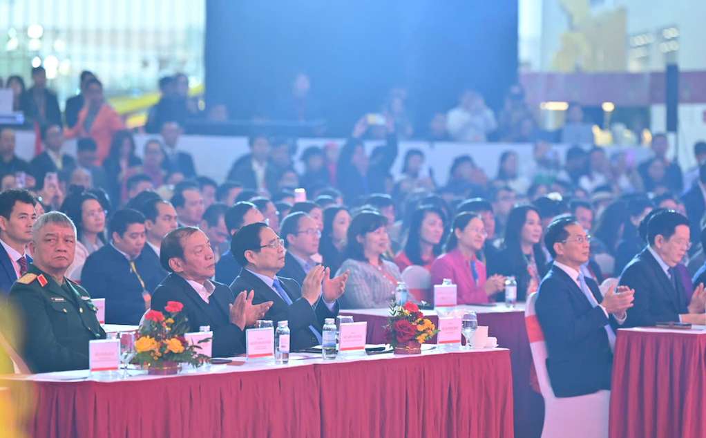 Lãnh đạo Đảng và Nhà nước tham dự buổi khai mạc Hội chợ Mùa Xuân lần thứ nhất - 2026. Ảnh: Thạch Lam