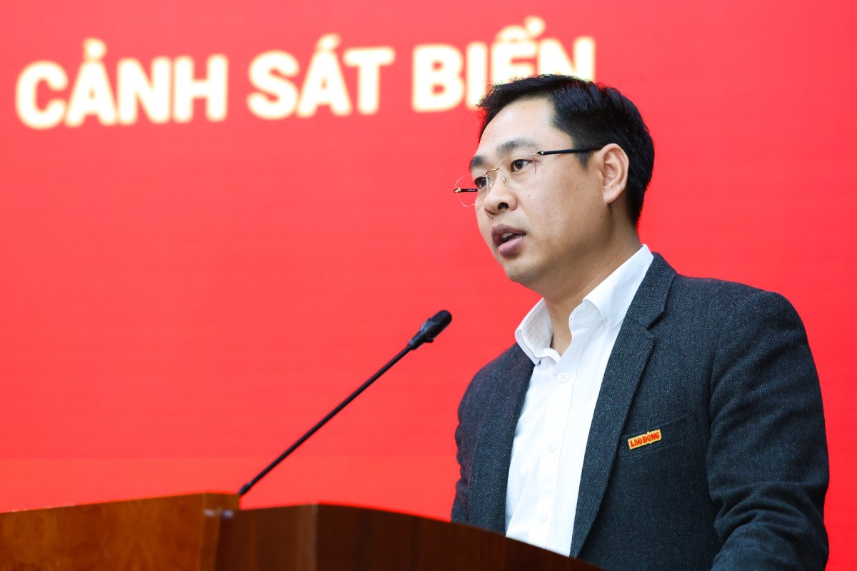 Ông Nguyễn Đức Thành - Ủy viên Ban chấp hành Đảng bộ Tổng LĐLĐVN, Phó Tổng Biên tập thường trực Báo Lao Động phát biểu tại chương trình. Ảnh: Hải Nguyễn