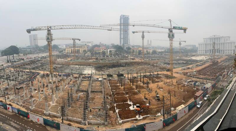 Công trường Dự án phố đi bộ trung tâm tỉnh Thái Nguyên. Ảnh: Việt Hoan