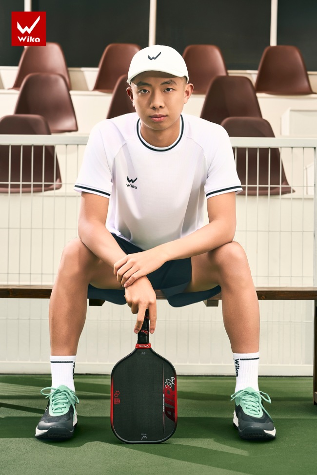 Tay vợt pickleball Quang Dương. Ảnh: NVCC