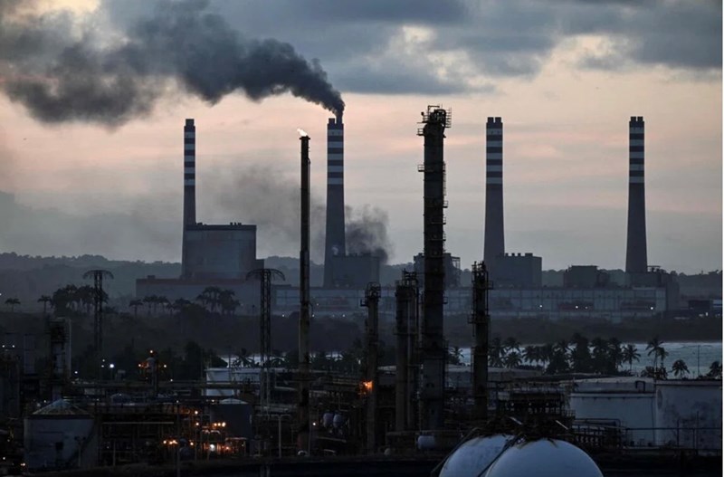 Les États-Unis affirment transporter 50 millions de barils de pétrole du Venezuela vers les États-Unis. Photo: AFP