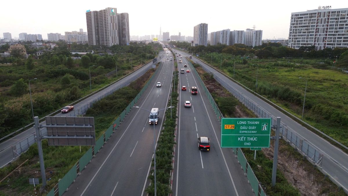 Khu vực đường dẫn vào cao tốc thông thoáng. Ảnh: Anh Tú