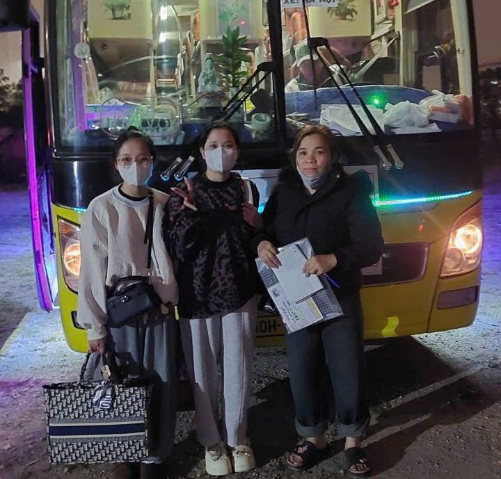 Xe giường nằm đón công nhân lao động trở lại TPHCM. Ảnh: CĐCS cung cấp