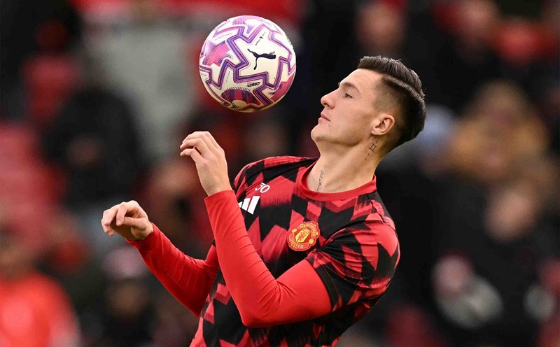 Benjamin Sesko nên được đá chính trong các trận đấu Man United đối diện với các hàng phòng ngự lùi sâu. Ảnh: AFP