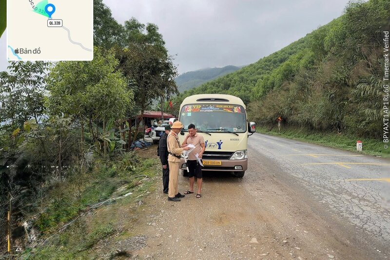 The Traffic Police force - Phu Tho Provincial Police will strengthen inspections of passenger transport vehicles. Photo: CACC.