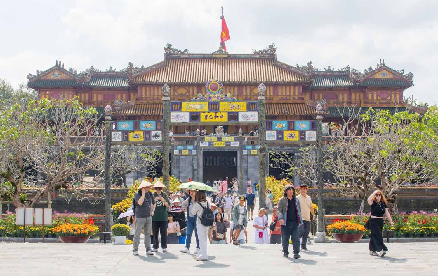 Tourists visit Hue relic. Photo: Quang An