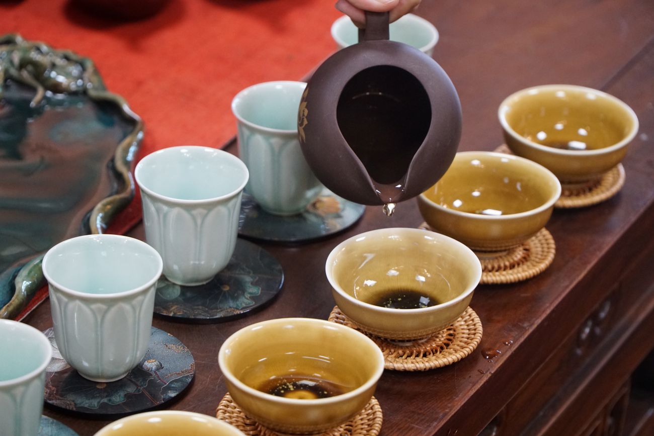 Green tea is a drink that helps reduce cholesterol and is good for the heart. Photo: Thanh Thanh