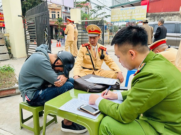 Abandoning motorbikes to evade fines will be even more legally complicated. Photo: Traffic Police Department