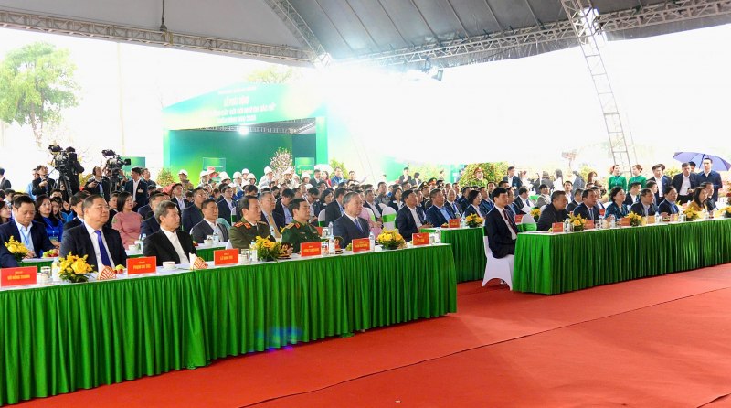 Tổng Bí thư Tô Lâm và các lãnh đạo Đảng, Nhà nước dự tại điểm cầu chính trong khuôn viên Bảo tàng Đảng Cộng sản Việt Nam. Ảnh: Hoàng Phong