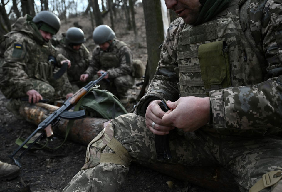 Ukrainian soldiers on the battlefield. Photo: AFP
