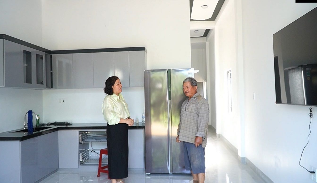 The new spacious house of Mr. Do Van Nghia, in An Chau village, Binh Son commune, Quang Ngai province, was supported for new construction from the Quang Trung Campaign. Photo: Vien Nguyen