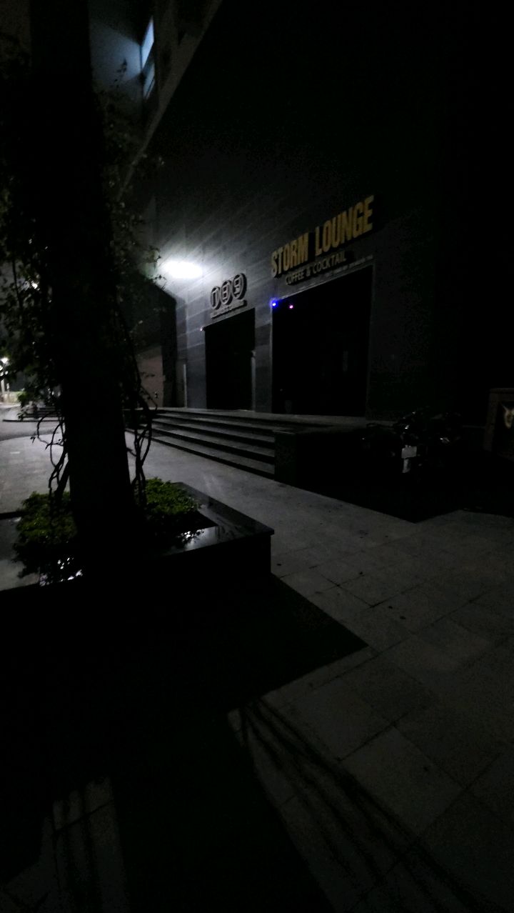 Cư dân phản ánh quán bar hoạt động gây tiếng ồn lớn ở Hà Nội.