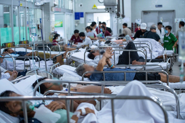 Emergency situation on the 3rd day of Tet at Cho Ray Hospital. Photo: Anh Tu