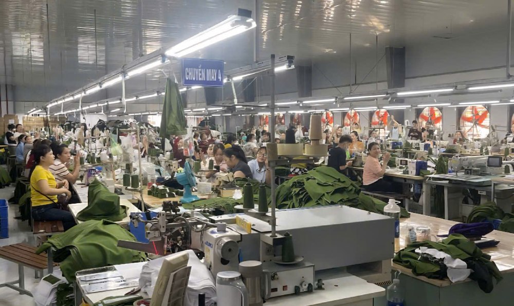 Theo ông Lê Văn Quyết - Chủ tịch Công đoàn cơ sở công ty 19.5, sáng 23.2, 99% cán bộ, công nhân viên và người lao động của công ty đã trở lại làm việc. Ảnh: Thu Huyền