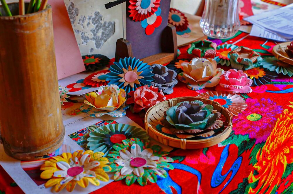 Những năm gần đây, hoa giấy Thanh Tiên được biết đến rộng rãi hơn. Nhiều khách đặt hàng qua điện thoại, online để trang trí nhà cửa, làm quà tặng hoặc phục vụ hoạt động mỹ thuật.