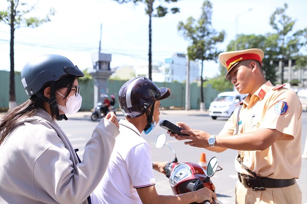During the Lunar New Year, many motorbike drivers were fined and temporarily detained for alcohol concentration violations. Photo: Traffic Police Department