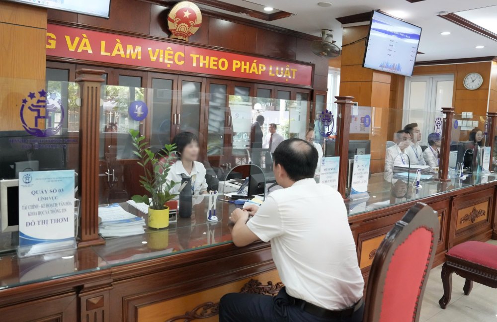 The commune-level People's Committee will be able to receive and collect data reflecting administrative violations of traffic order and safety. Photo: Pham Dong