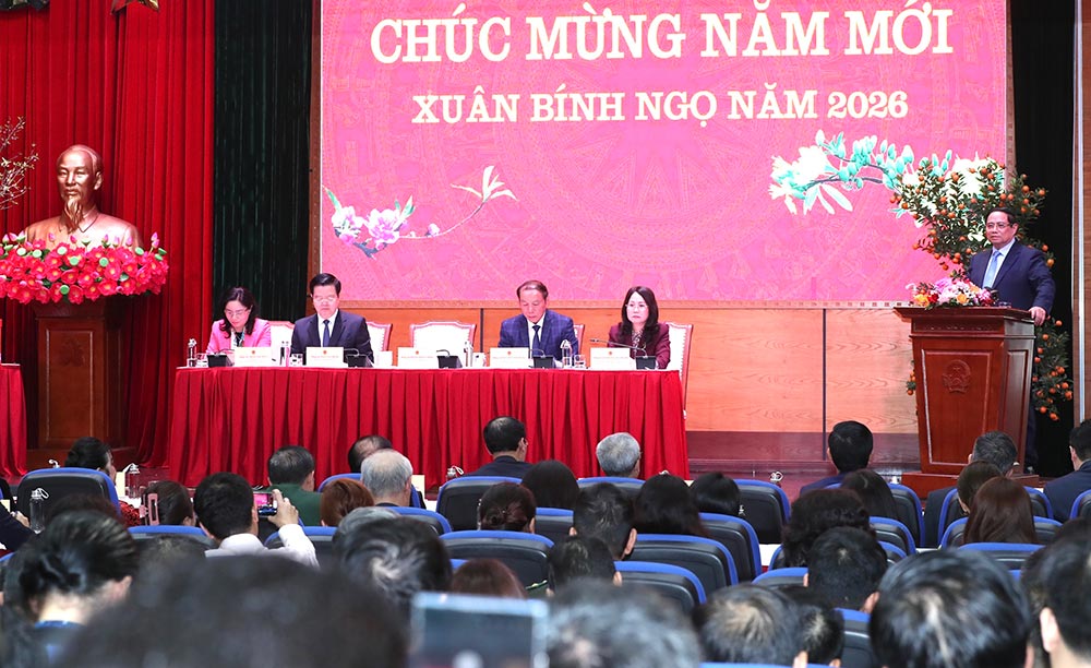 Thủ tướng Phạm Minh Chính thăm, chúc Tết, làm việc với Bộ VHTTDL vào chiều 23.2. Ảnh: Trần Huấn