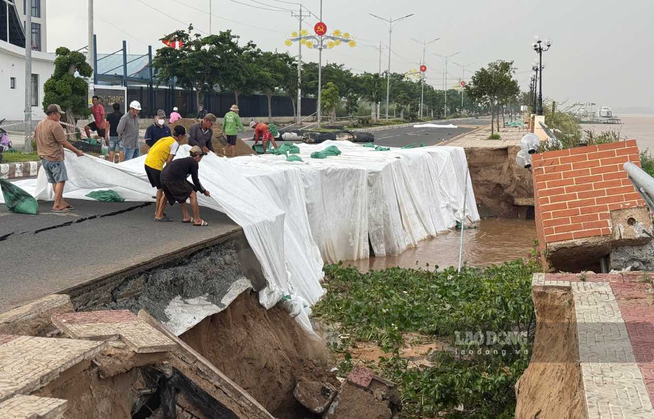 The commune-level People's Committee must publicize the collection and payment results, and the list of domestic and foreign workers and economic organizations that have contributed to the disaster prevention and control fund in the area. Photo: Quyen Pham
