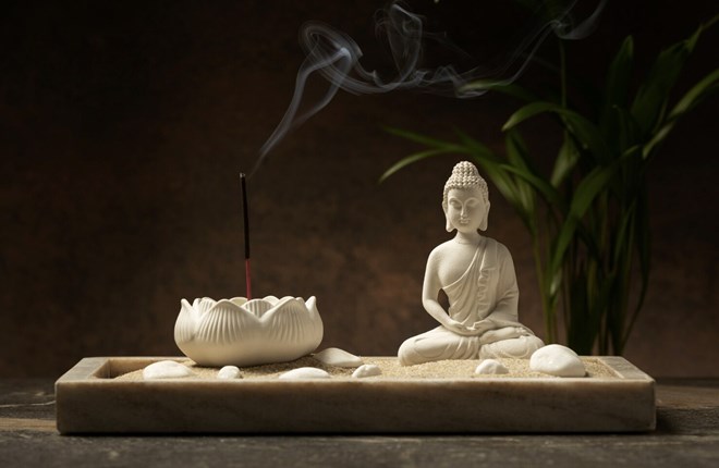 Happiness can begin from very simple mindfulness practices in daily life. Photo: Thuy Duong