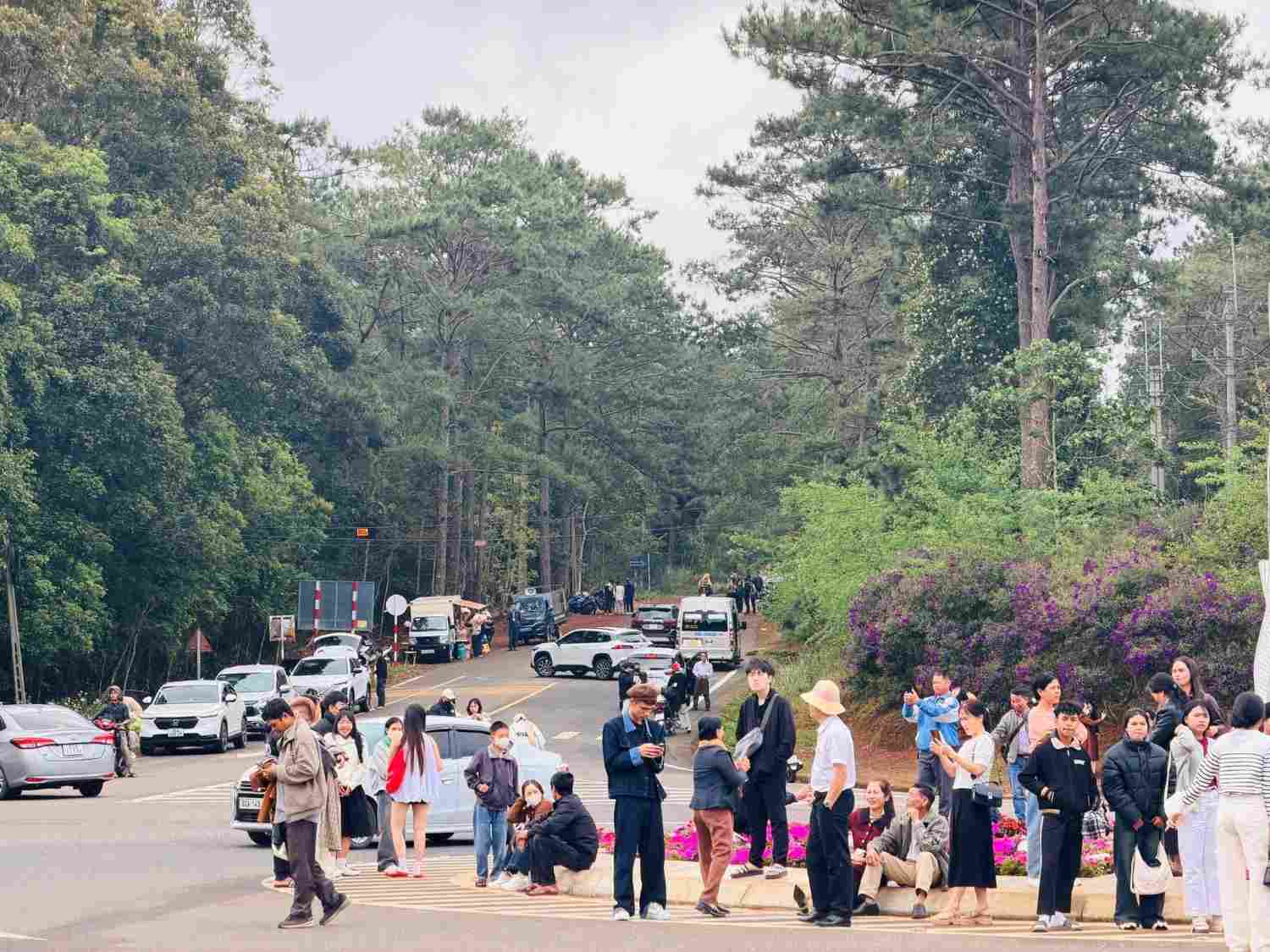 Mang Den is an attractive destination for tourists in recent years. Photo: Ha Nguyen