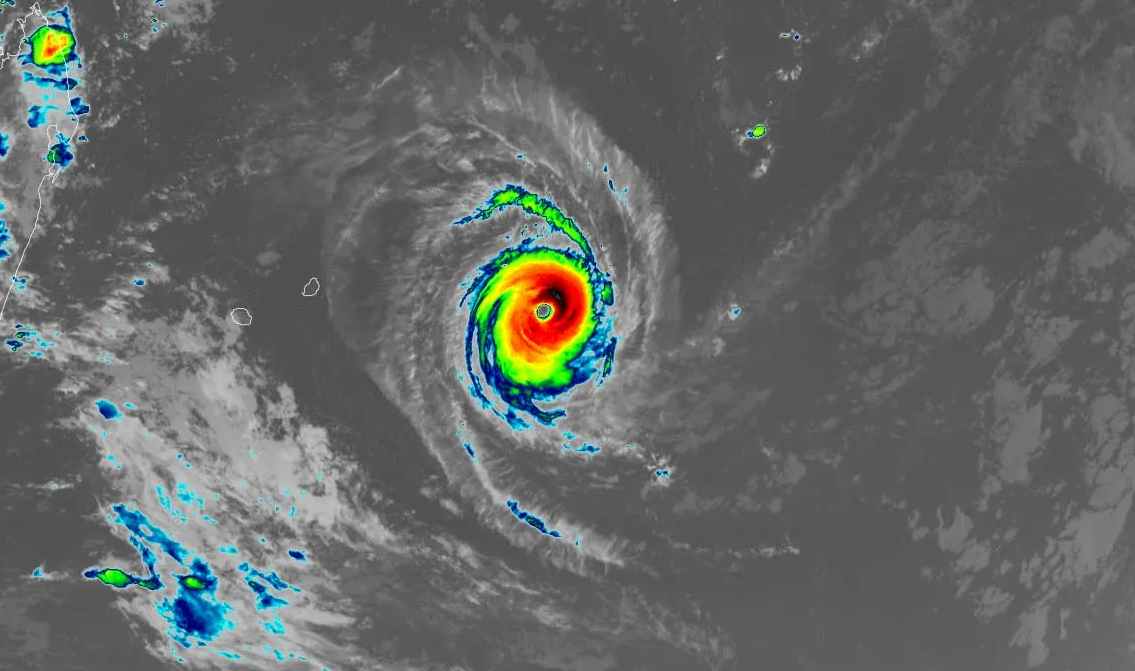 Hình ảnh vệ tinh hồng ngoại của siêu bão Horacio. Ảnh: NOAA